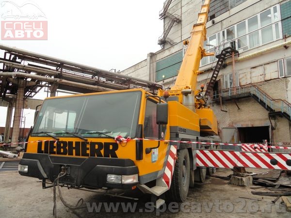 Автокран LIEBHERR 200 тн